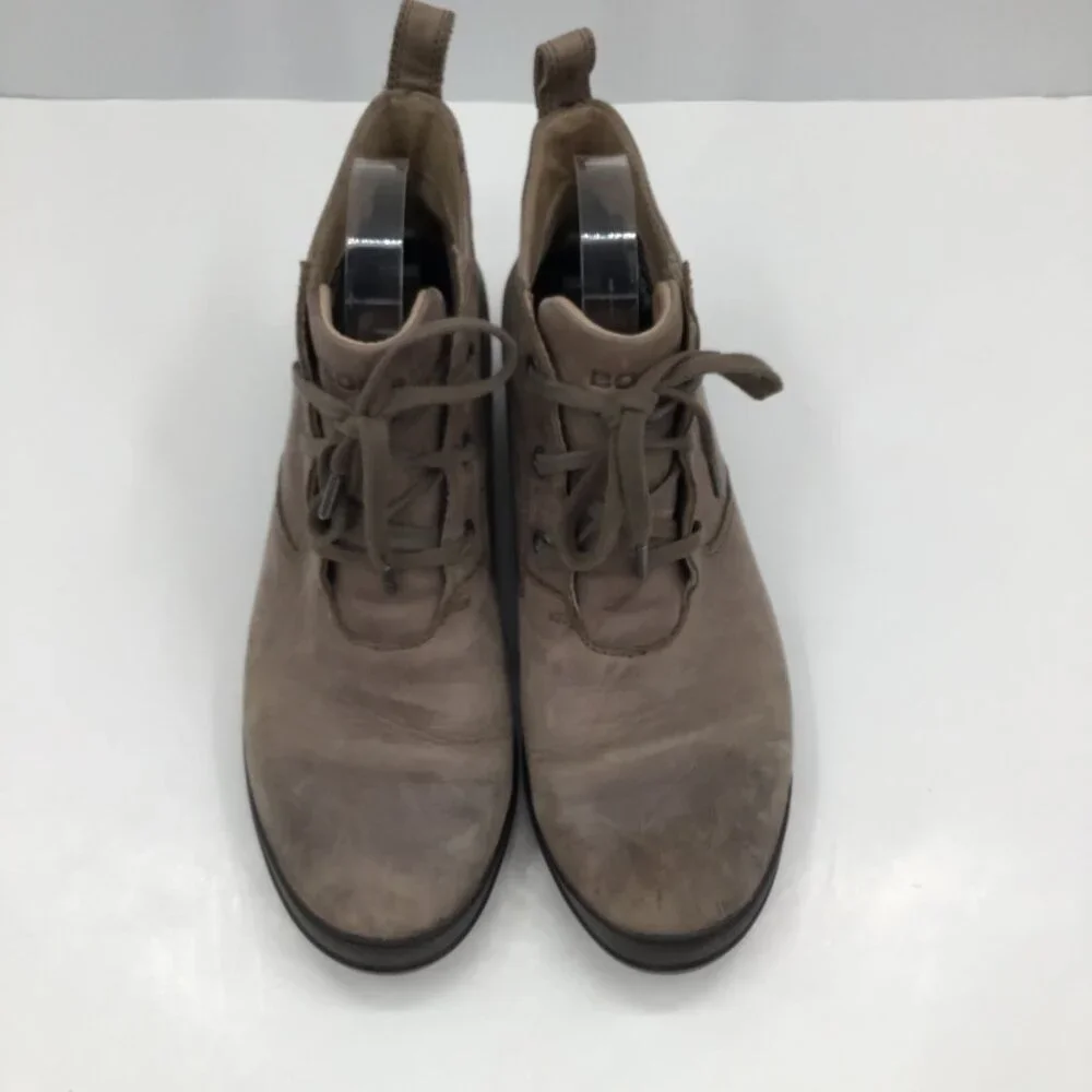 Women's 8.5 Bogs Carrie Chukka Boots Ankle Booties Waterproof Brown Leather